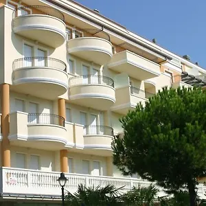 Il Tulipano Aparthotel Riccione